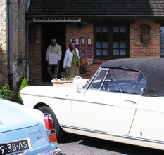 Madame Tulipe & Cornélius - Coupé 404  Cabriolet - Gavap -2008